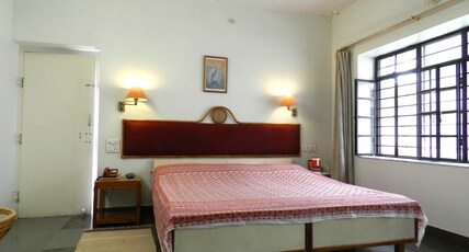 Jai Niwas- A City Garden Hotel Room Type - Ac Value Room