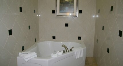 Hampton Inn by Hilton Alpine Room Type - 1KNG STUDIO WHIRLPL NOSMOK