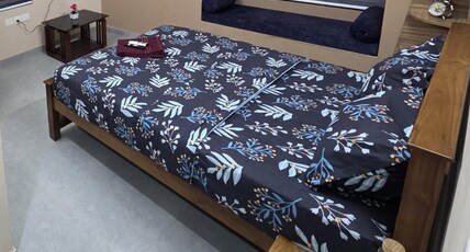 Crystal Homestay Room Type - Room near Technopark 