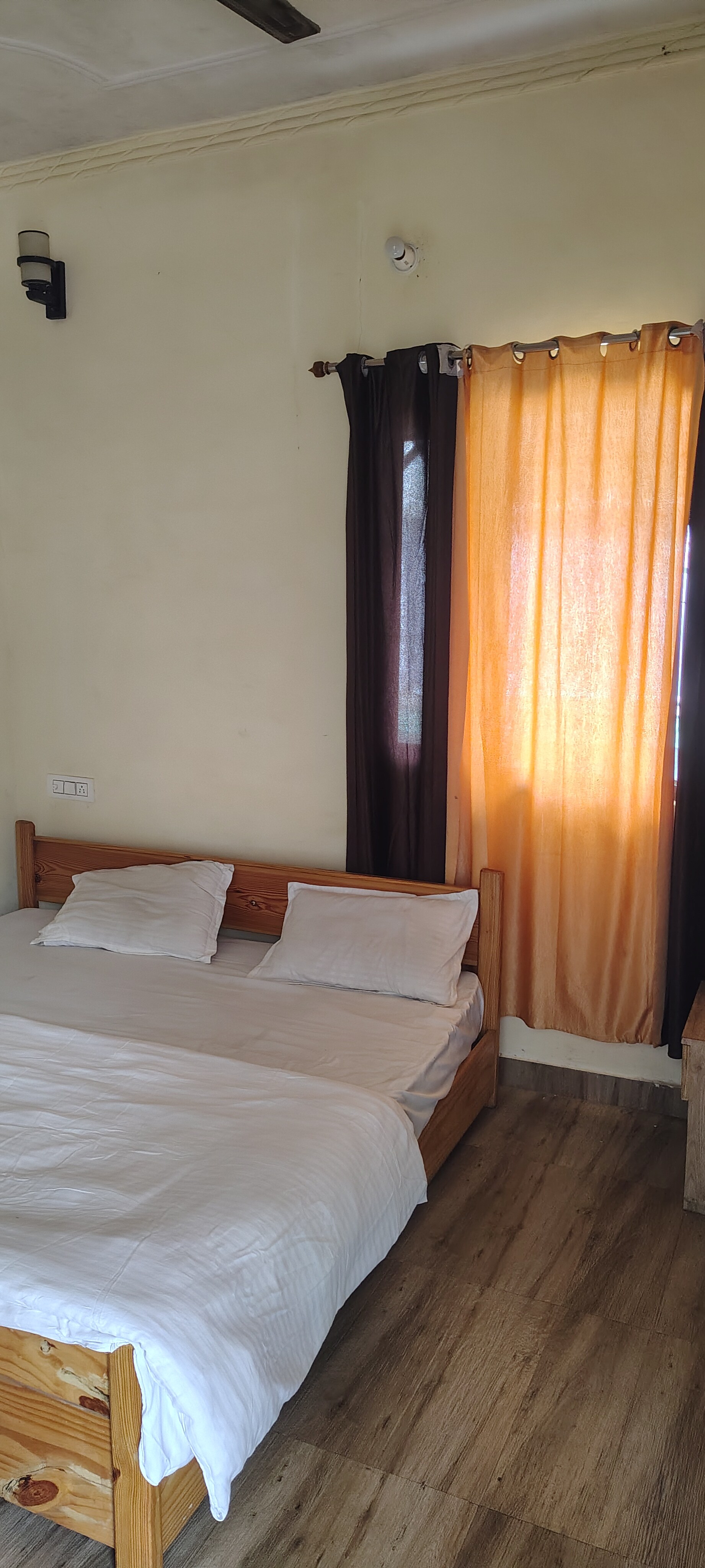Aakash guest house - Tap to explore photos