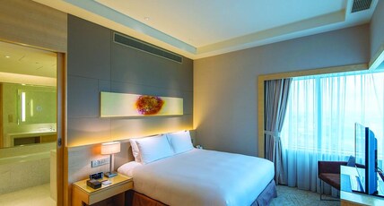 DoubleTree by Hilton Hotel Johor Bahru Room Type - KING EXECUTIVE SUITE