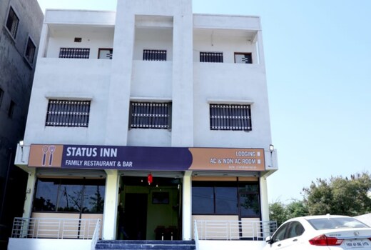 Hotel Status Inn
