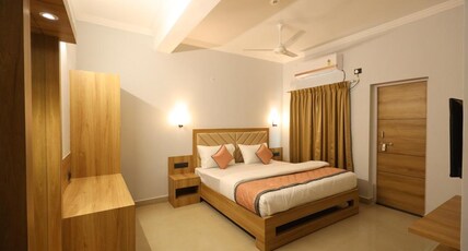 The Chances Inn Room Type - Deluxe Ac Room