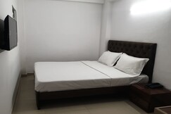 Dwarka Inn Palace, Ramphal chowk