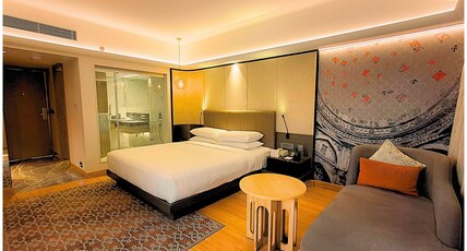 Pride Plaza Hotel, Ahmedabad Room Type - Superior King Room