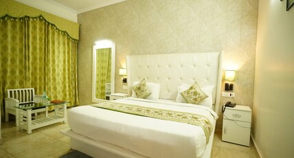 Hotel Drona Palace Room Type - Premium Rooms