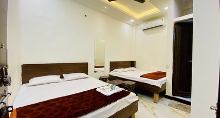 Shree Gajanand Palace Room Type - Four bed Room