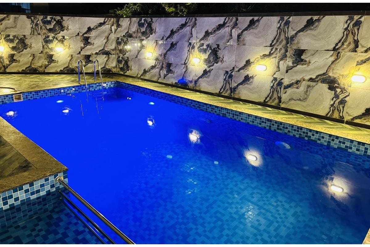 Rose Villa - Tap to explore photos