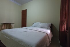 Hotel O Penginapan Laras PaminggirNearPesona Alam Seafood Pink Mira