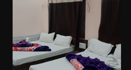 Hotel Anand Room Type - Deluxe Ac