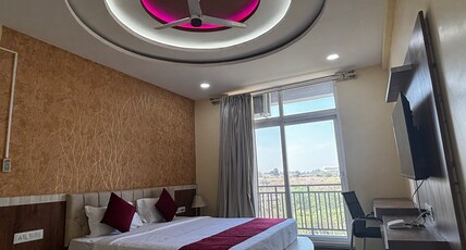 Spree Ashodev Hotel Room Type - Deluxe Room with Balcony