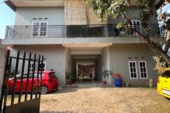 Hotel O Kost Maharaja Near Maros