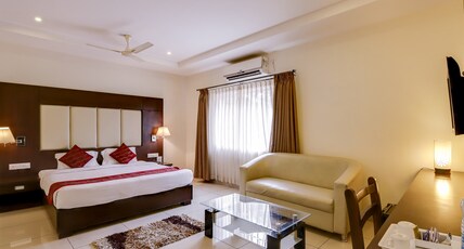 Hotel Golden Castle  Room Type - Golden Suit Elite