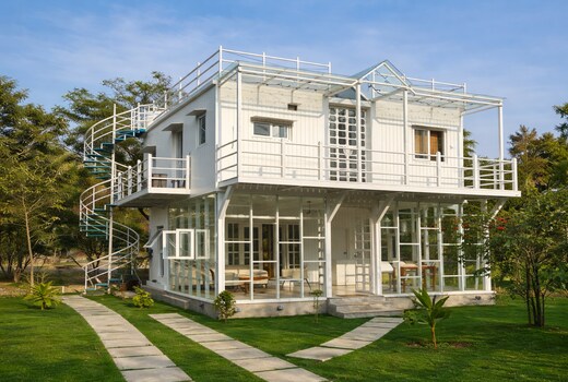 Serene Skylight Hillview Cabin Villa