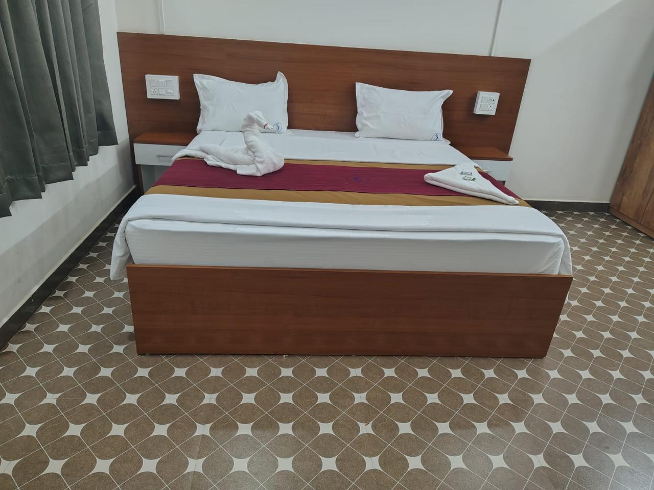 HOTEL UDUPI VAIBHAV - Tap to explore photos