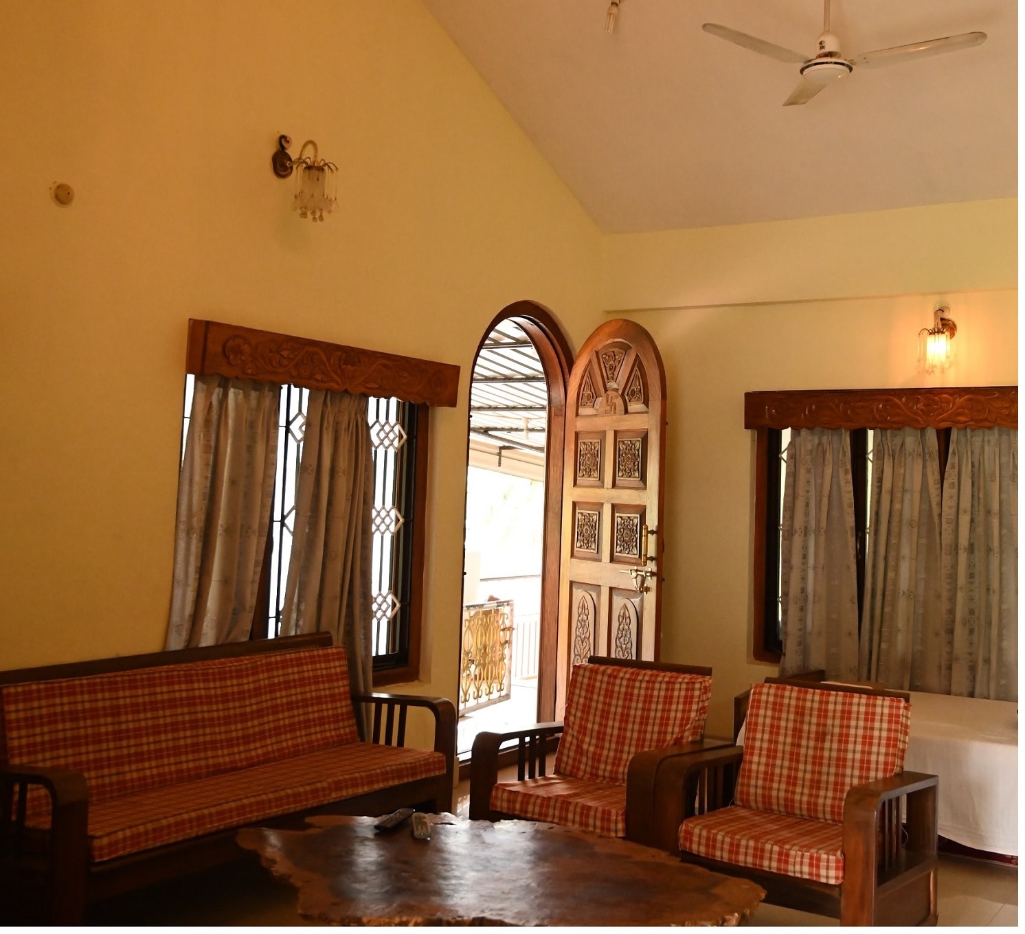 Coral Isle Bed & Breakfast | Rooms & Caretaker - Tap to explore photos