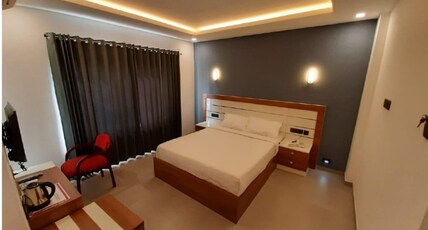 Hotel Ashirvad Lawns Room Type - Economy
