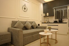 Address of Pied a Terre House