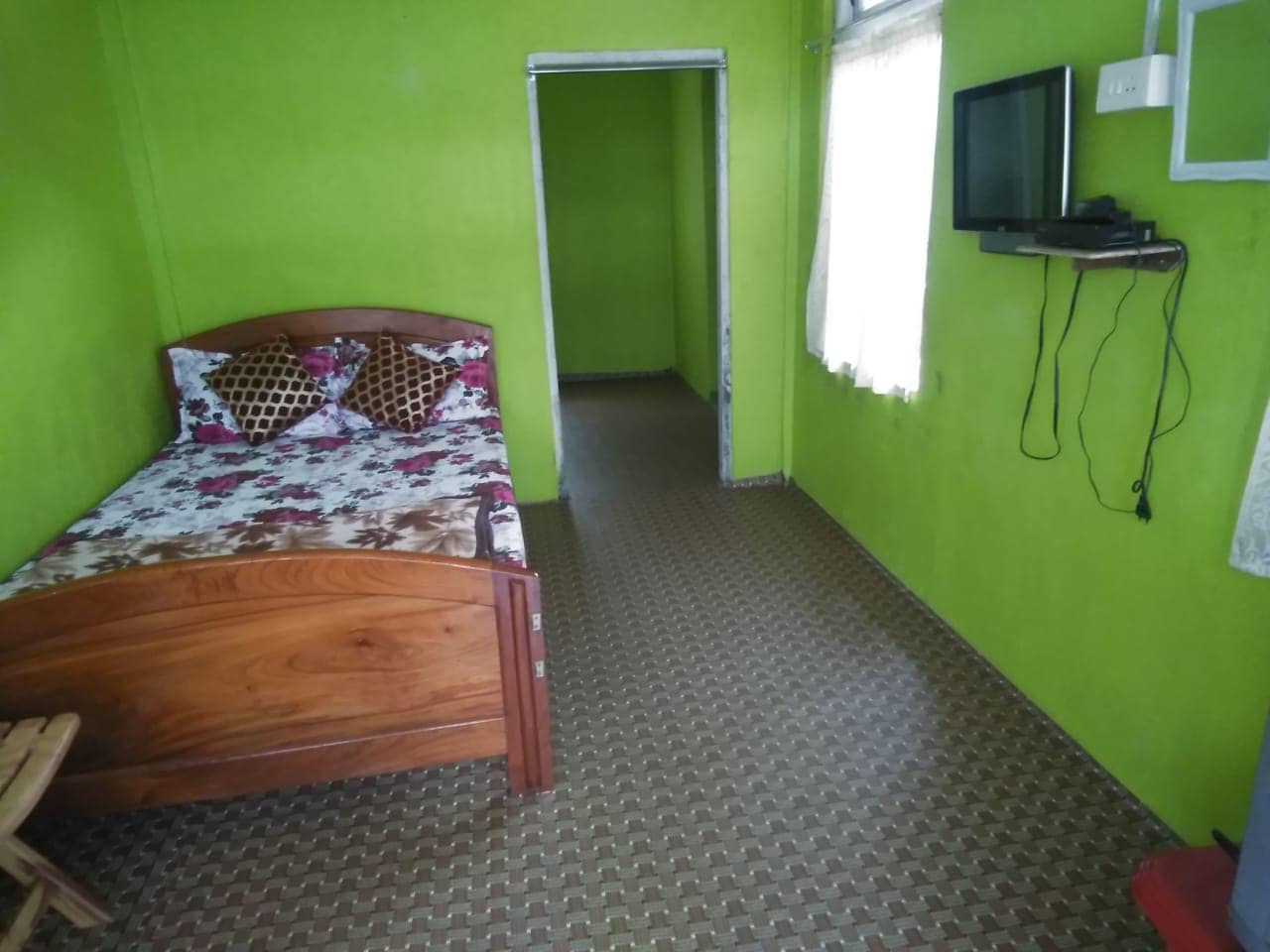 Gracia Family Homestay - Tap to explore photos