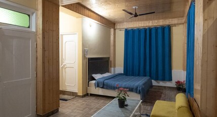 The Rainbow Inn and Cafe Room Type - Family Room With Balony The Rainbow Inn and Cafe Room Type - Family Room With Balony