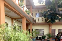 Hotel O Kost Takalar Near Polsek Mappakasunggu (Mapsu)