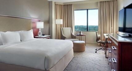 Hilton Atlanta Northeast Room Type - 1 KING EXEC FLR NONSMOK