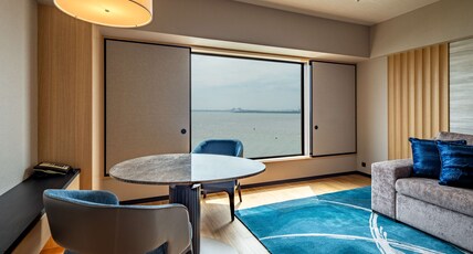 Hilton Tokyo Bay Room Type - DELUXE SUITE OCEAN