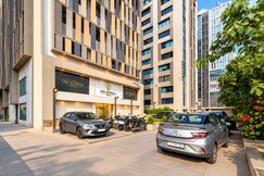 Address of The Estrela Hotel