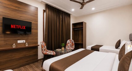 HOTEL KANDA CONTINENTAL Room Type - Triple Bed Room