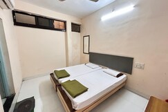 hotel raviraj