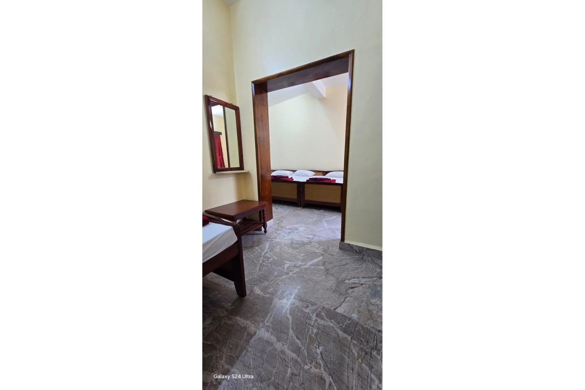 Casa Roiz Guest House - Tap to explore photos