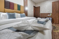 Hotel Your Hive  Srinagar