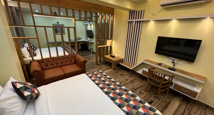 FOREST TRAANSIT HOTEL Room Type - Family suite room