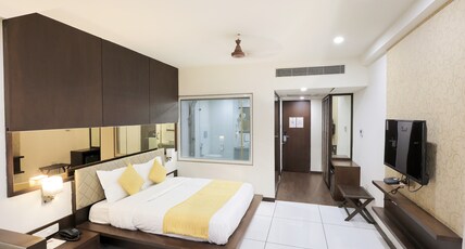 Palette Hotel Surya by CheckIn, Vadodara Room Type - Club