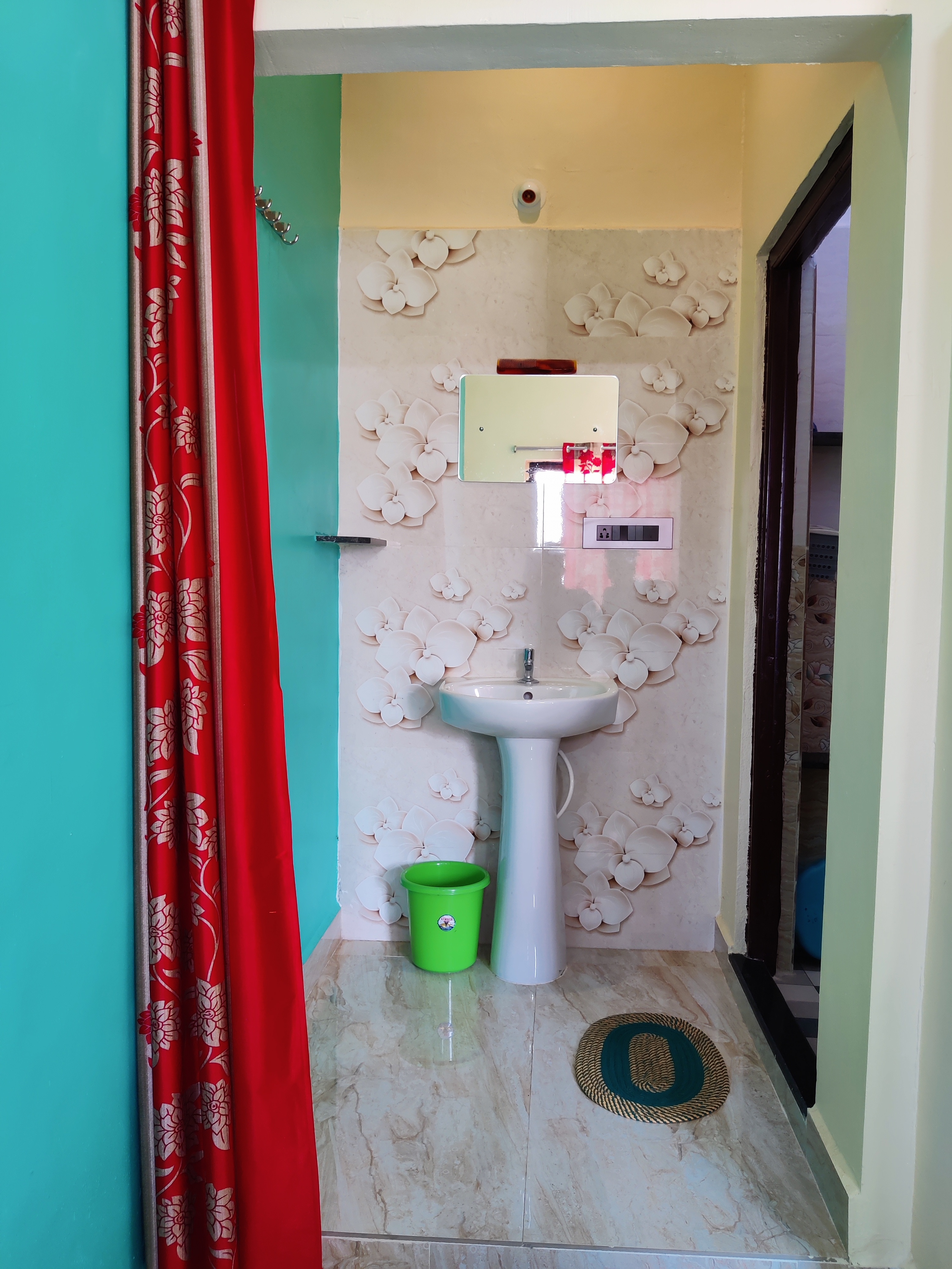 Balaji Homestay Hampi - Tap to explore photos