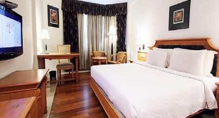 SP Grand Days Room Type - Grand Suite Room AC