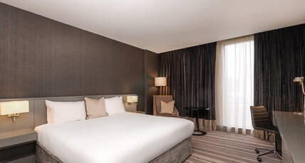 Crowne Plaza NEWCASTLE - STEPHENSON QUARTER Room Type - 1 King Standard