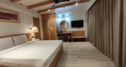 Residency Lake Resort and Spa. Room Type - Grand Lake View Room with Balcony
