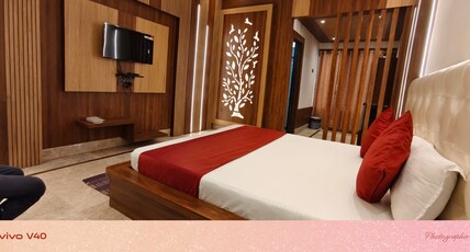 Hotel Basera vrindavan Room Type - AC Executive Room