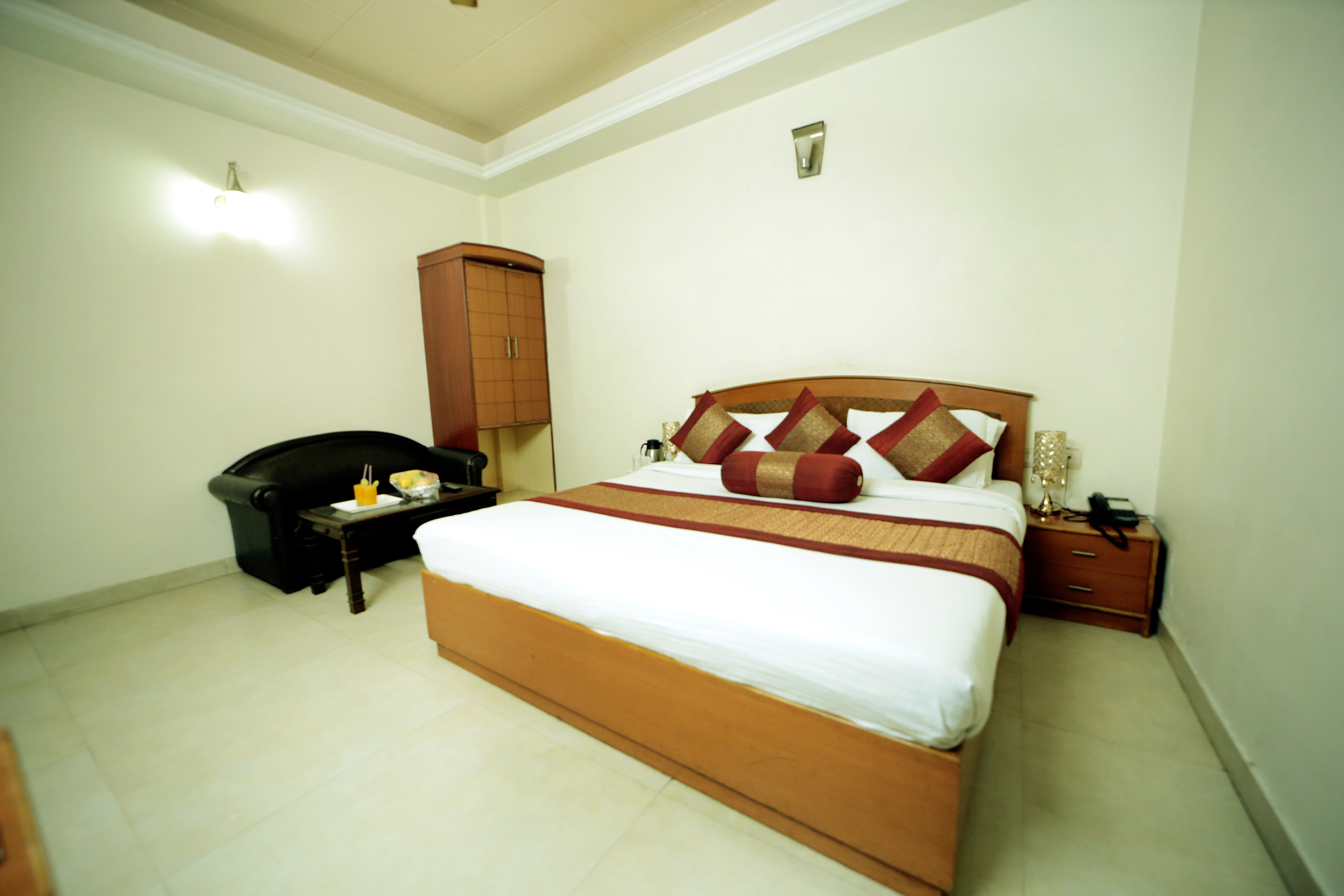 Hotel Blue Bell @Karol Bagh Delhi - Tap to explore photos