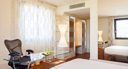 Hilton Garden Inn Florence Novoli Room Type - KING DELUXE ROOM