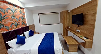 Hotel New Lake View Room Type - Deluxe AC Room