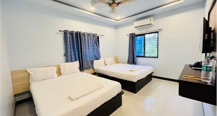 Hotel Majestic Inn Room Type - 3 Bed Deluxe Room