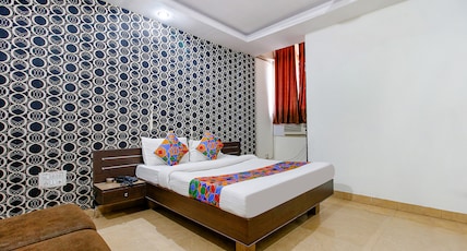 FabHotel Surbhi Room Type - Deluxe Room FabHotel Surbhi Room Type - Deluxe Room