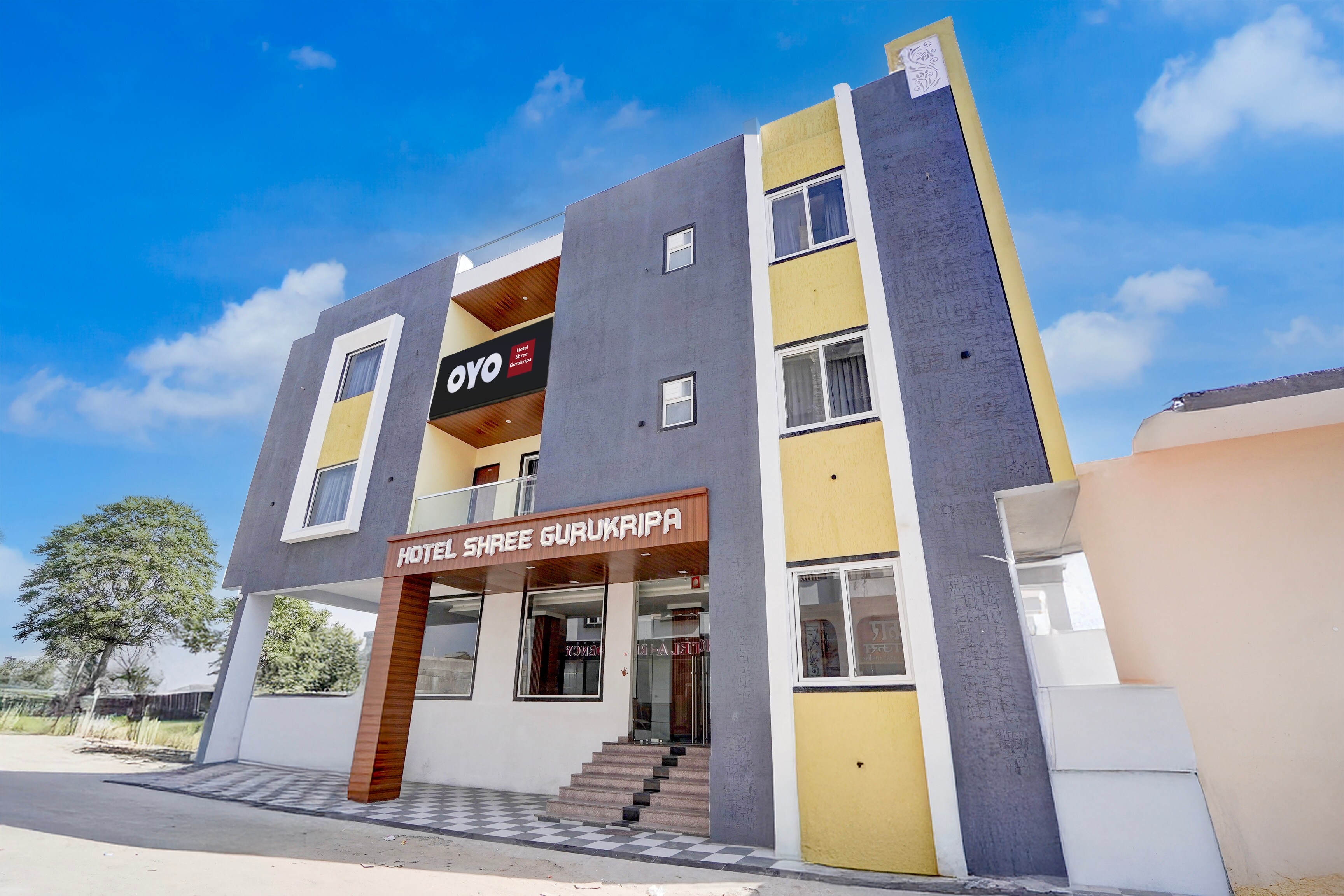 Hotel O Shree Gurukripa - Tap to explore photos