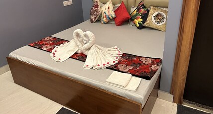 Gangasagar Hotel And Resorts Room Type - Premium Room