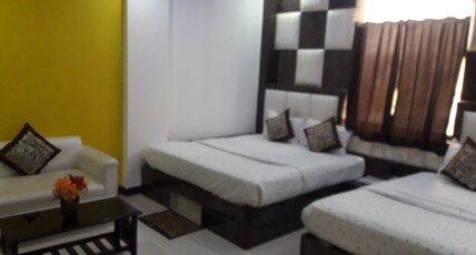 Hotel Jainson Residency Room Type - Suite Surprise ( Quad )