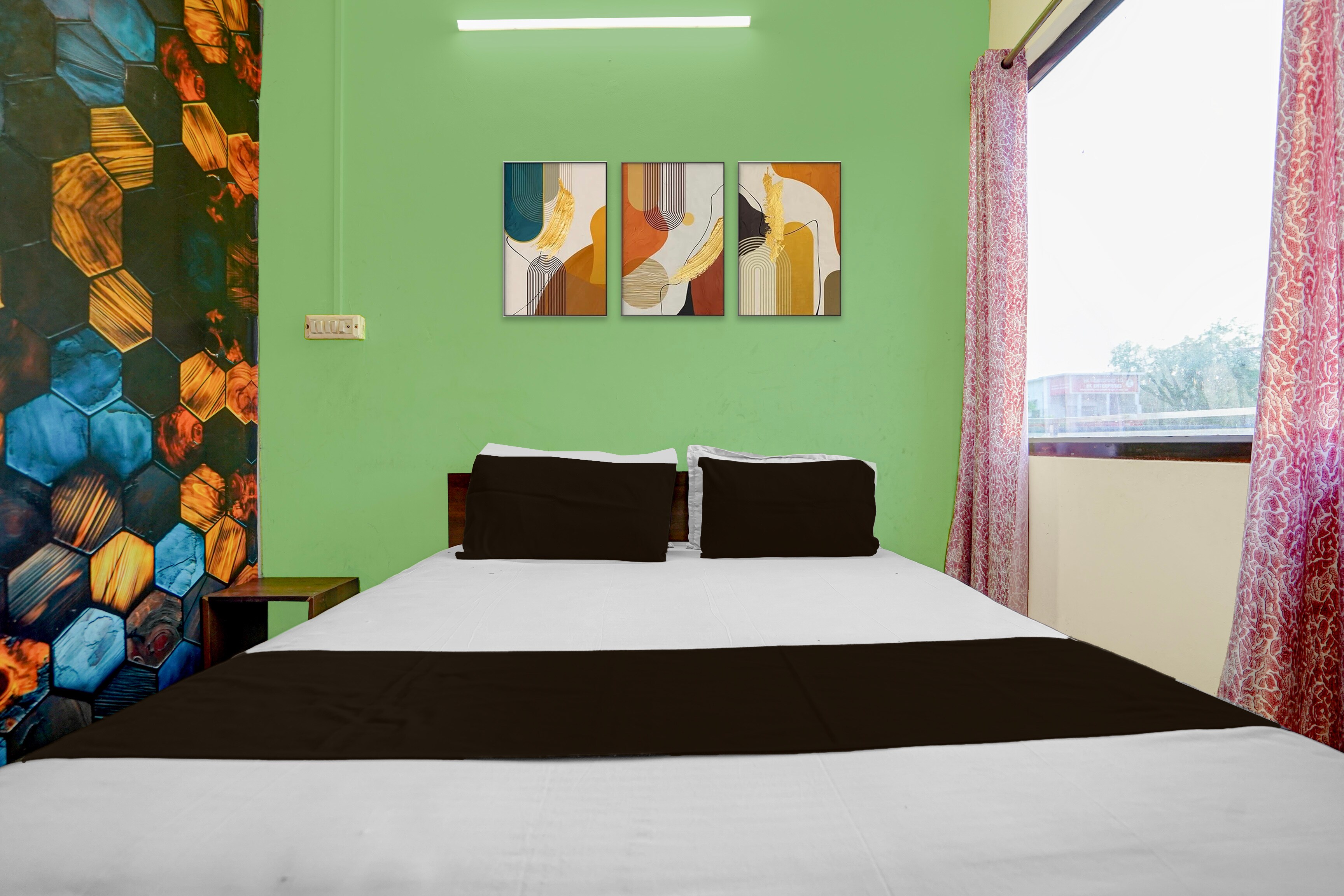 Hotel O Smart Green - Tap to explore photos