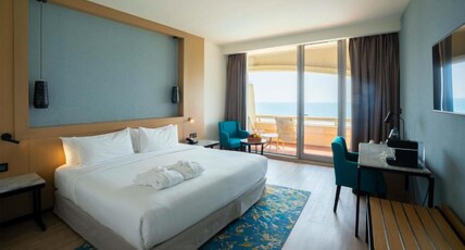 Occidental Sharjah Grand Room Type - Deluxe Sea View with Balcony Occidental Sharjah Grand Room Type - Deluxe Sea View with Balcony