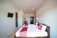 OYO 465 Krung Kao Traveller Lodge